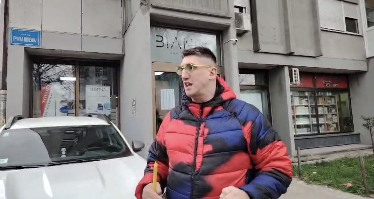 Kristijan slomljen zbog smrti Stele, oprostio se potresnim rečima: "Sve sam ti kupio za poslednje putovanje"