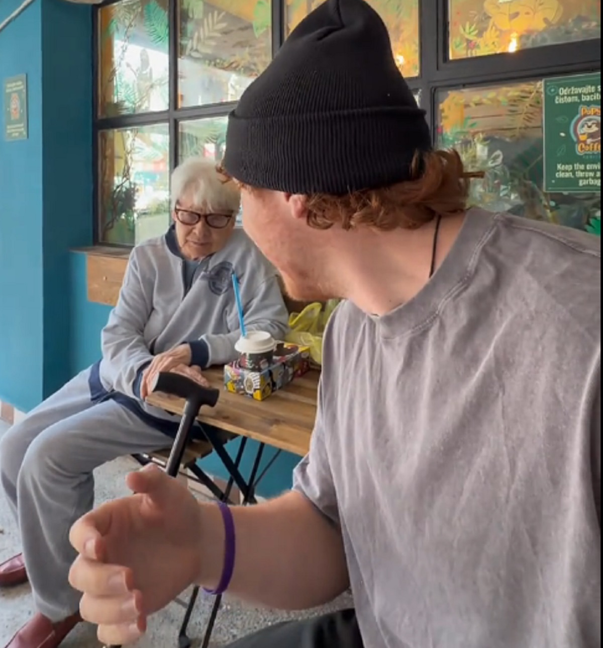 Baka Jovanka (85) prišla Amerikancu u Beogradu: Ono što je uradila je morao da snimi za Tiktok