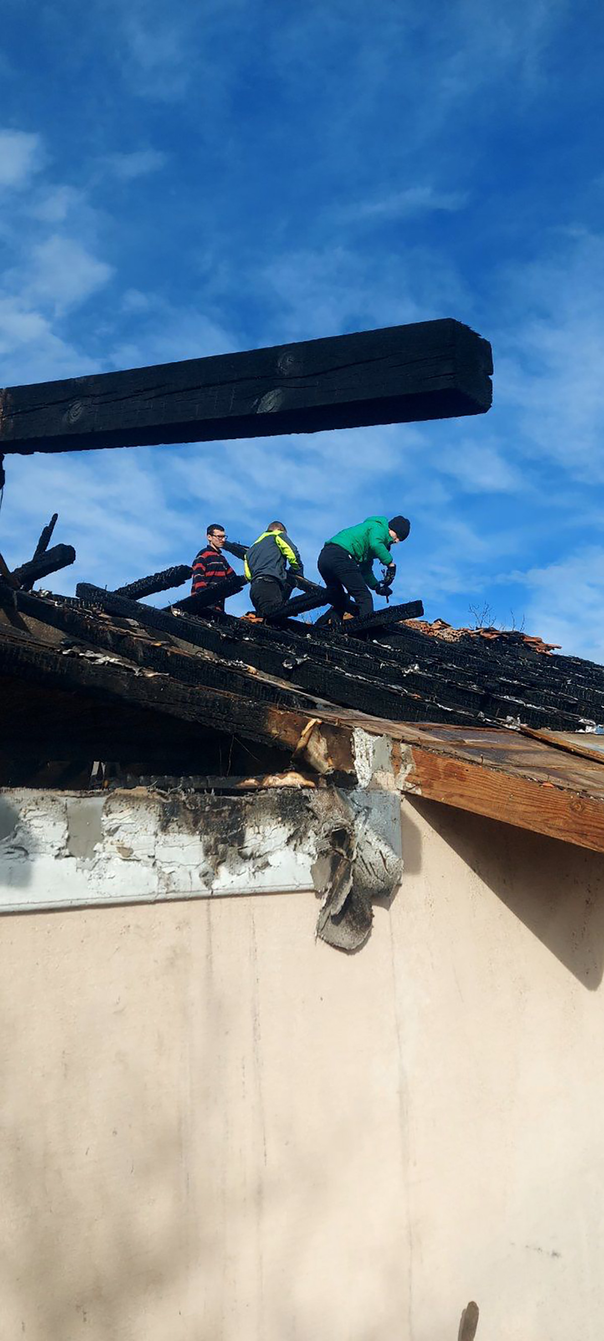 Tata mi je izgoreo u požaru, pas je pronađen kraj njega: Potresna ispovest Ljiljane iz Umke, ostala bez doma