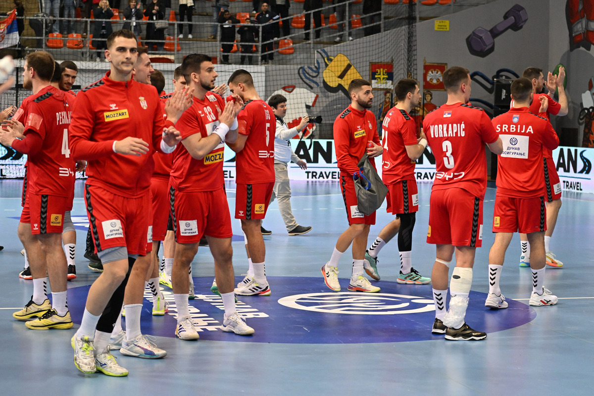Rukometaši Srbije oduševili naciju, na korak do plasmana na Svetsko prvenstvo, odlučujući duel protiv komšija
