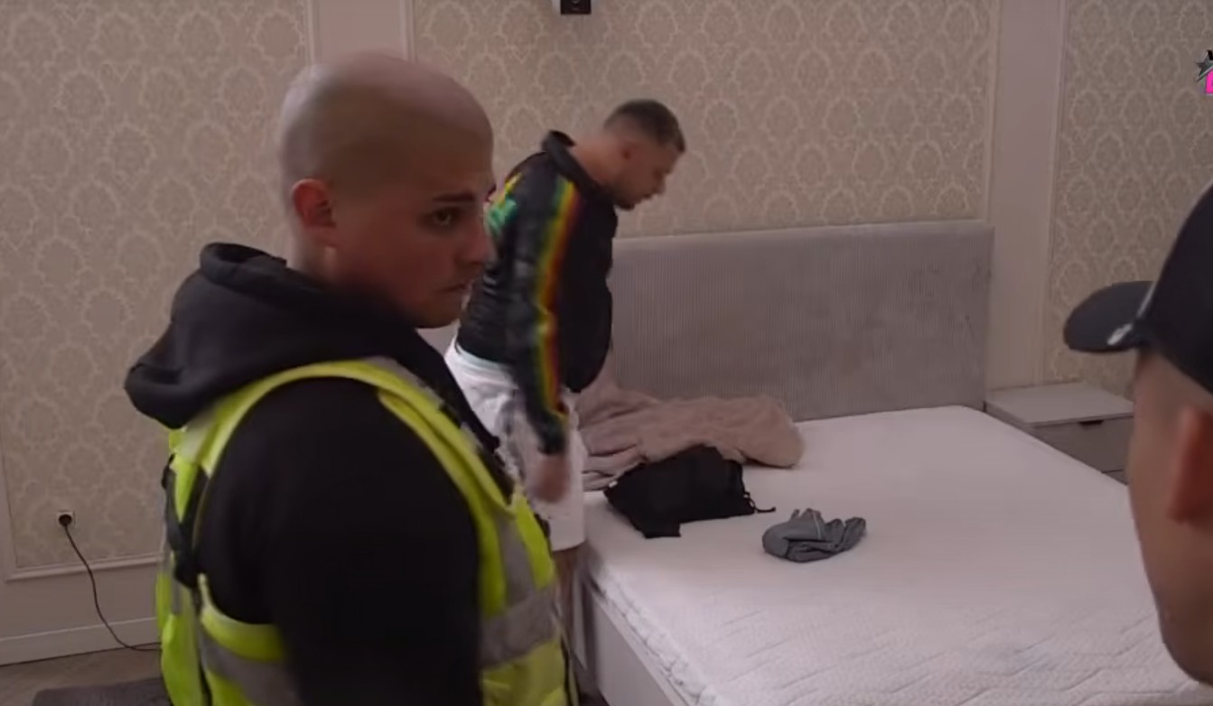 Haos u Eliti! Urlici odjekuju Šimanovcima: Boru opkolilo obezbeđenje, on izgubio kontrolu i napao cimera