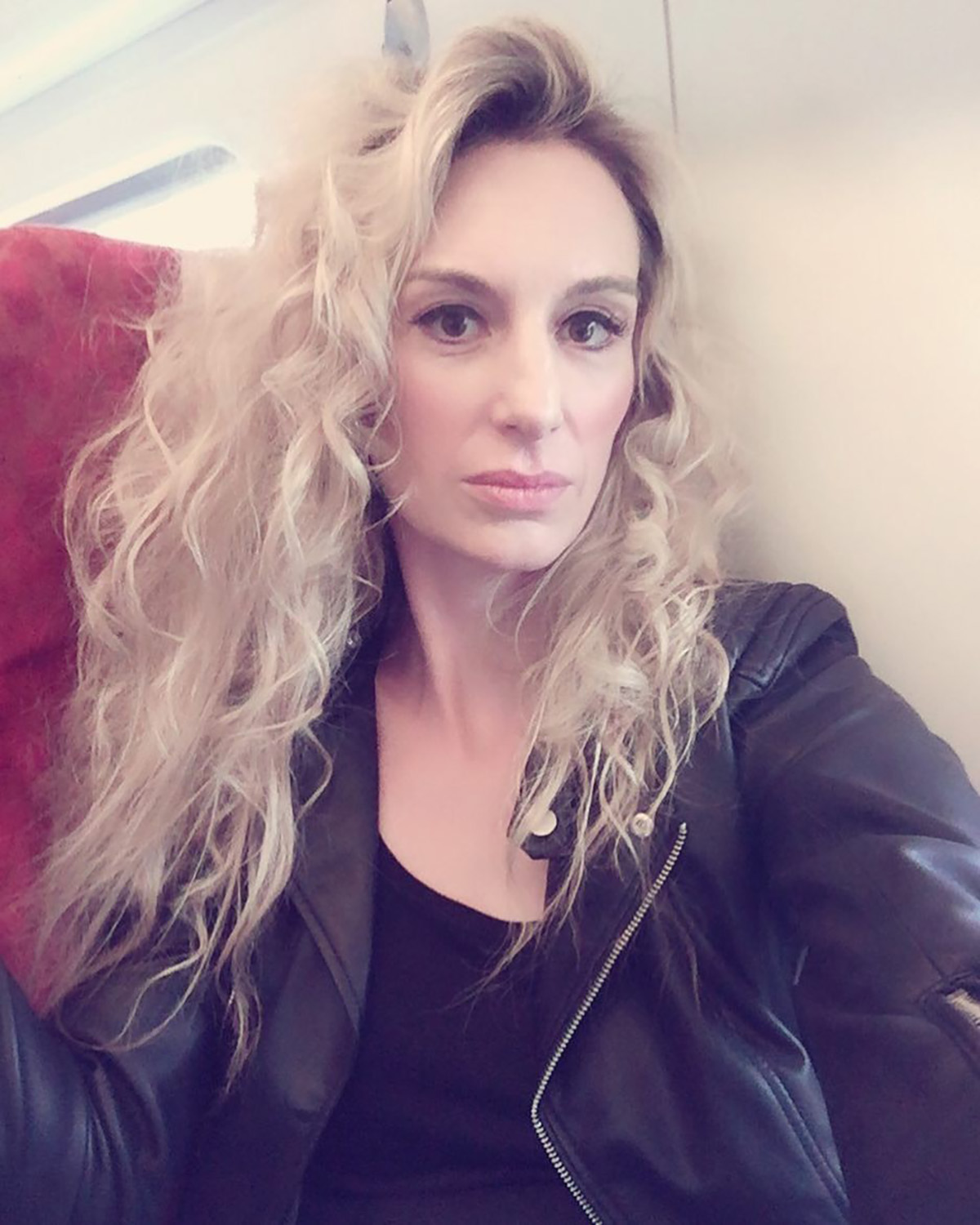 Manekenka isplela "mrežu laži" i prevarila zaljubljene bogate muškarce za debele pare i luksuzni život