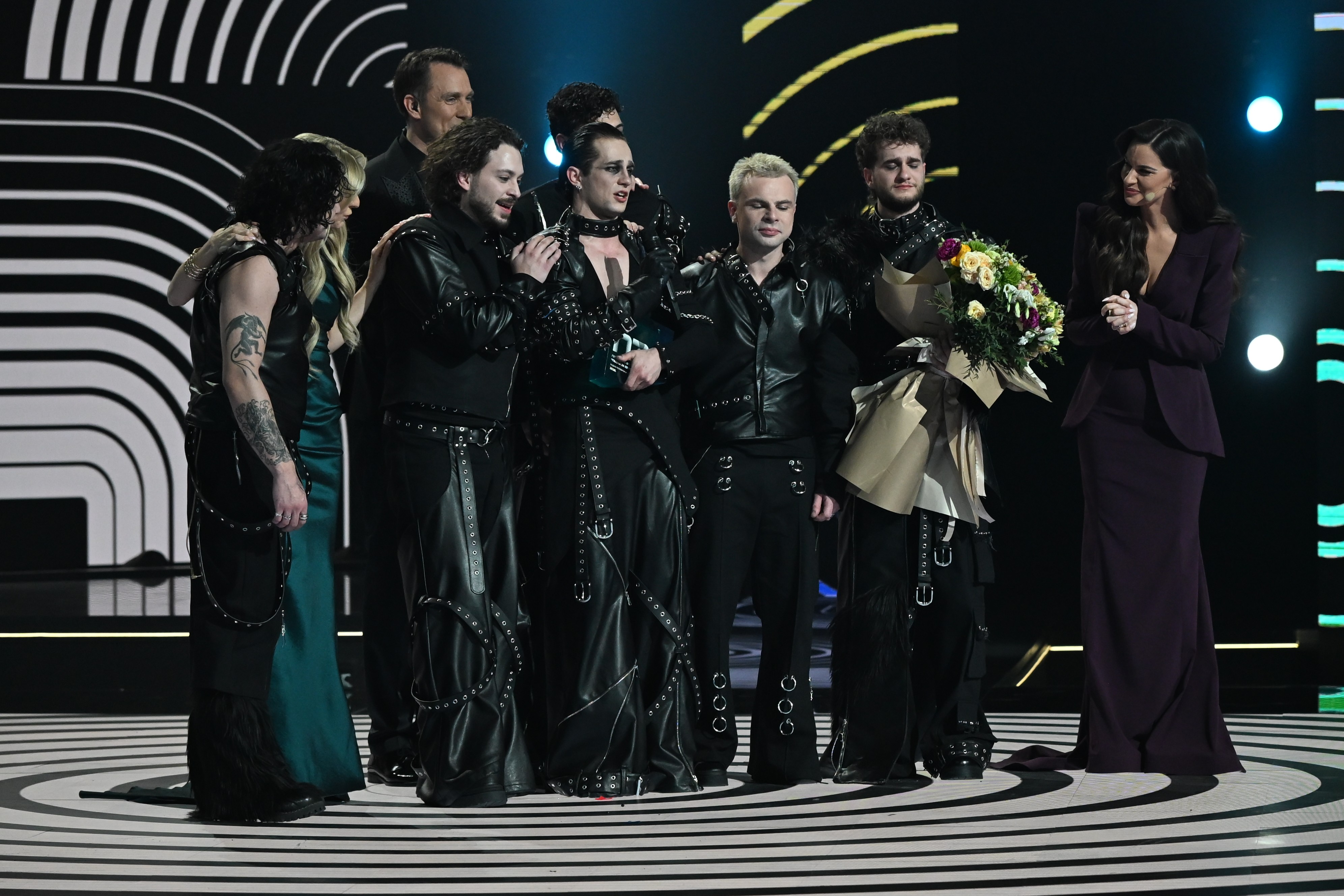 Šok pred Evroviziju! Srbija stoji loše na kladionicama, momci iz "Lavine" poručuju "To nije u našoj kontroli"