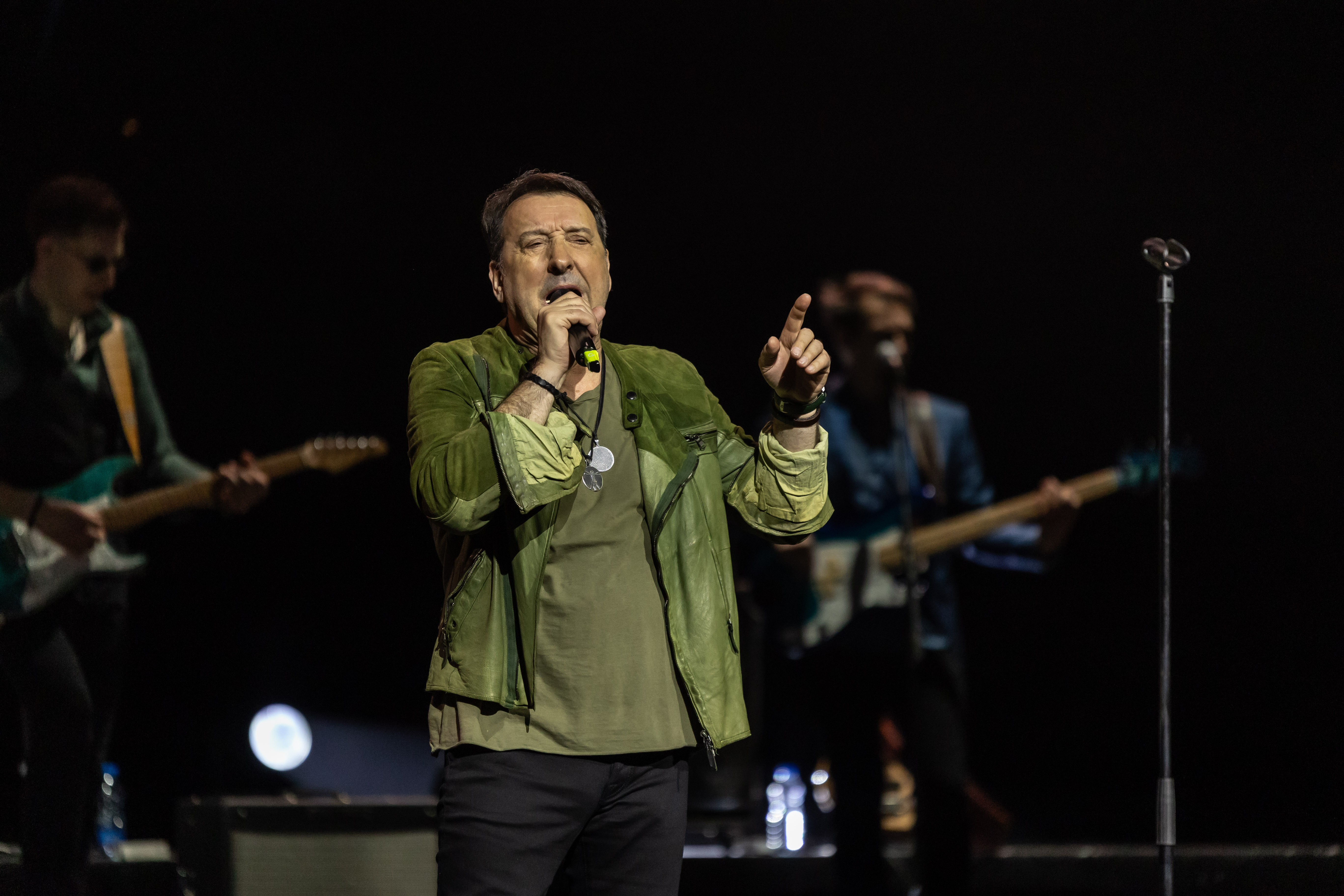 Radost , ali i suze na jubileju: Hari Mata Hari održao prvi od dva uzastopna koncerta u punom Sava Centru