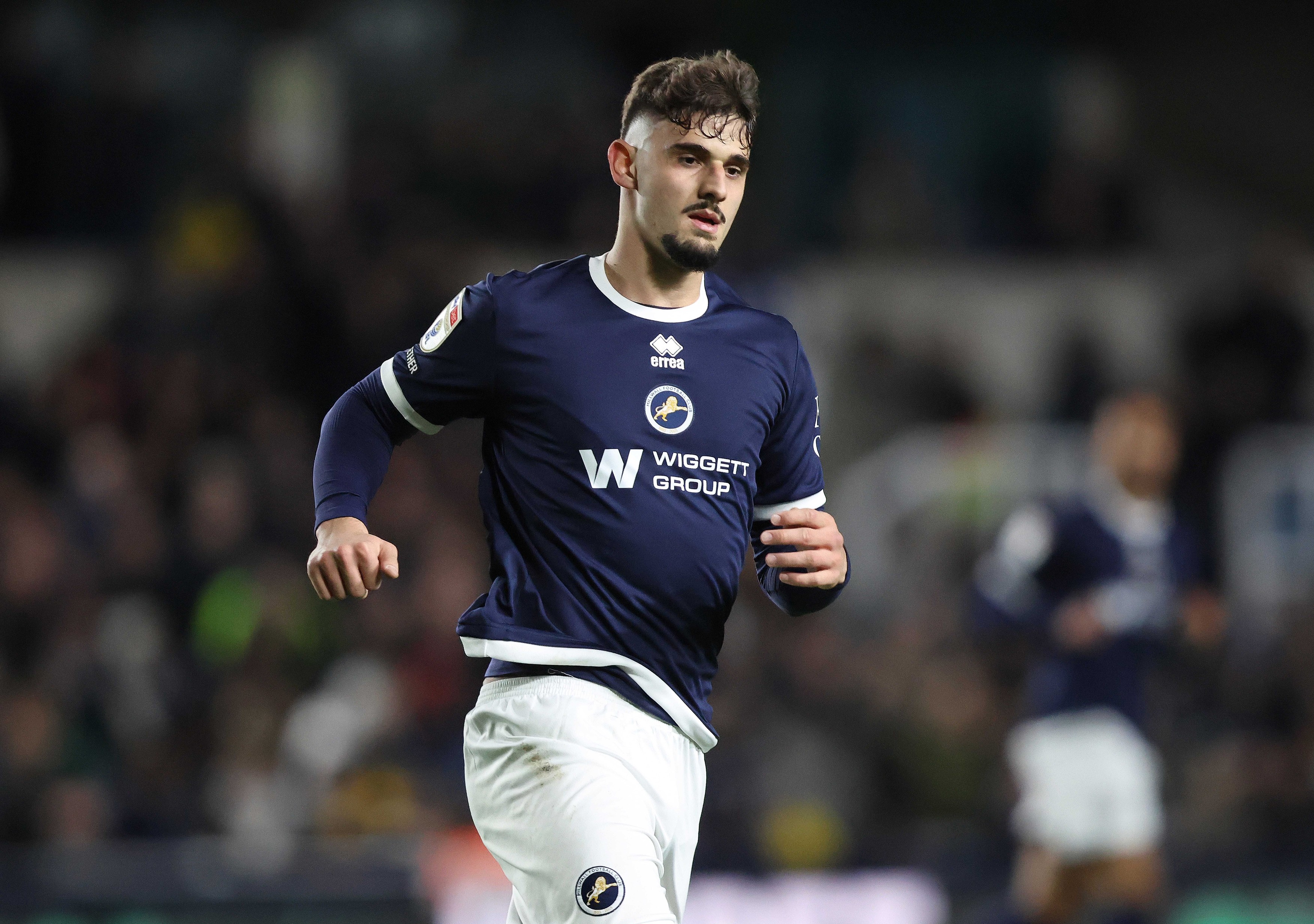 Srbin na pragu ulaska u Premijer ligu sa legendarnim klubom: Dobio najvažniji meč, asistirao za gol