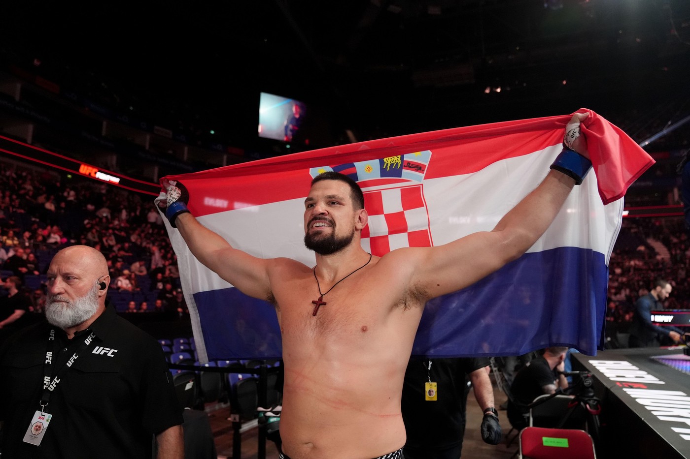 "Balkanski medved" brutalno prebio Engleza i upisao drugu pobedu u UFC-u