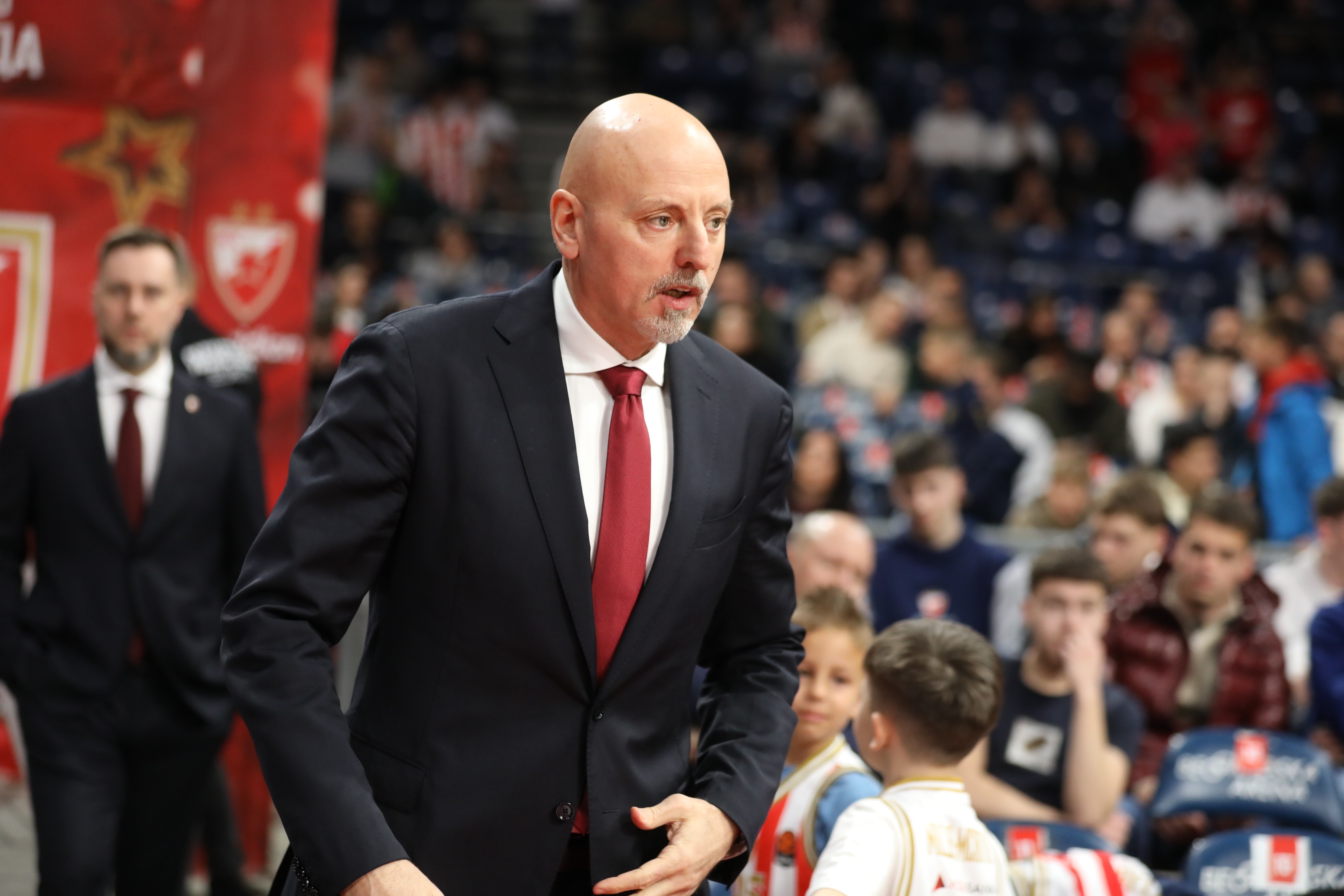 Obradović otkrio zašto nije igrao jedan od nosilaca igre Zvezde protiv Partizana: "Sagne se na parkingu..."