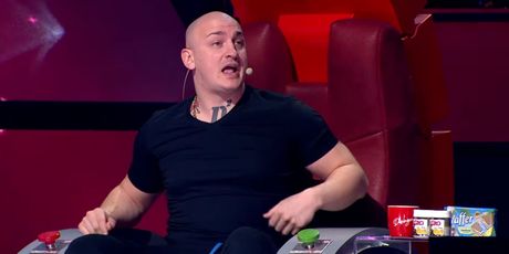 Desingerica, JK, Viki, pinkove zvezde