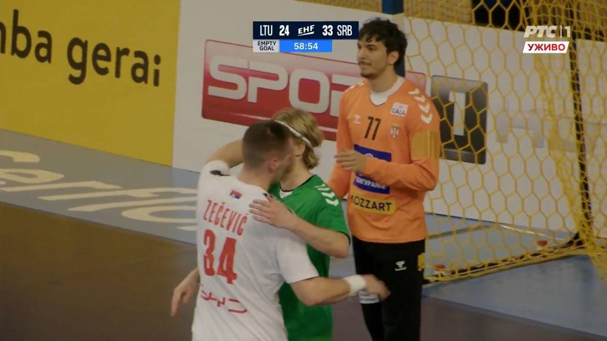 Selektor Srbije začudio potezom na kraju utakmice, sve zbog tamošnje legende, gest Orlova obilazi svet!