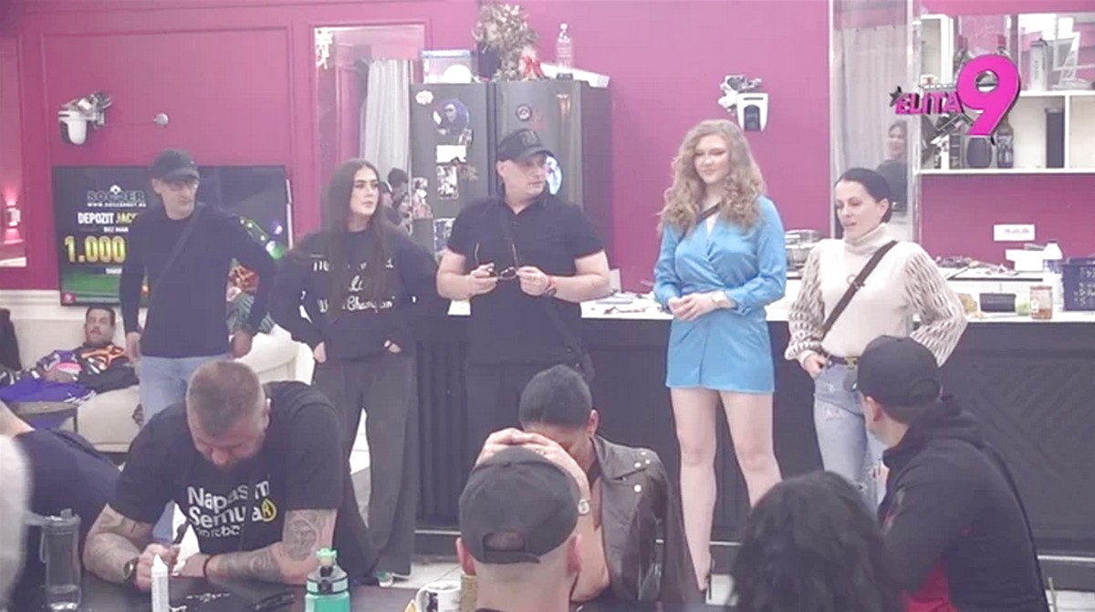 Ana Radulović zakuvаla atmosferu u Eliti 9! Saopštila odluku koja je sve šokirala - Aneli strepi za opstanak