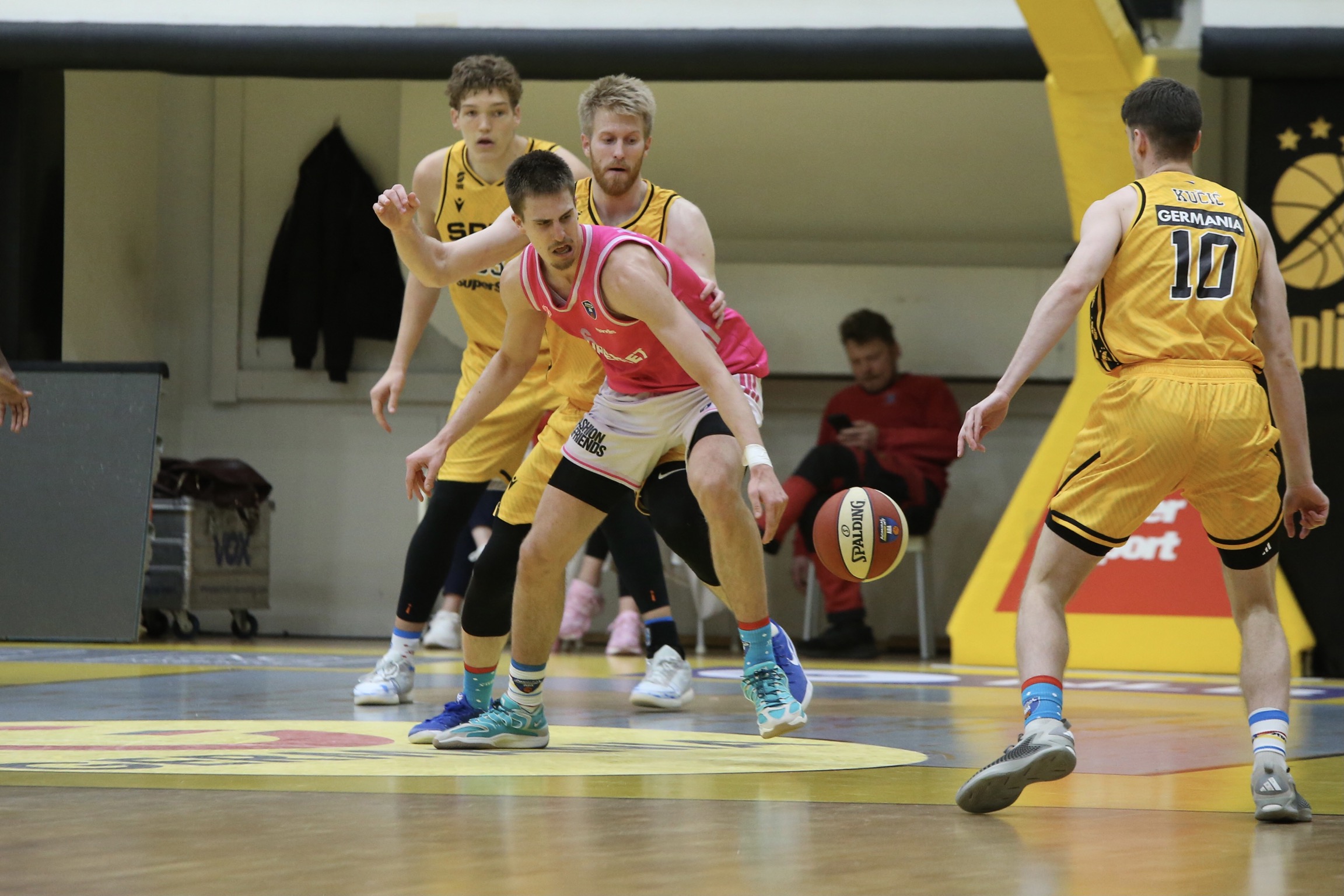 Težak poraz Mege od poslednjeplasiranog tima ABA lige, Bogoljub Marković ponovo upisao dabl-dabl