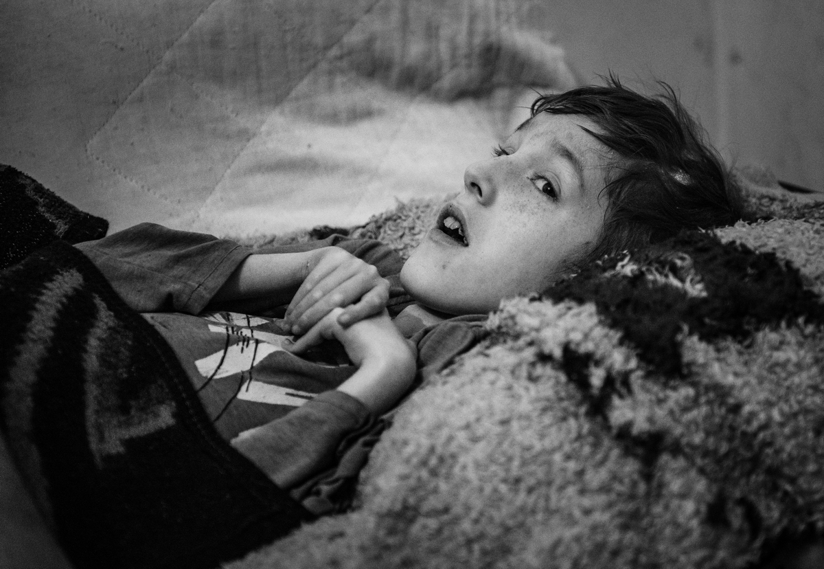 Mali Luka vodi tešku bitku, ali ne gubi nadu: Požrtvovani otac mu je najveća podrška, ali to nije dovoljno