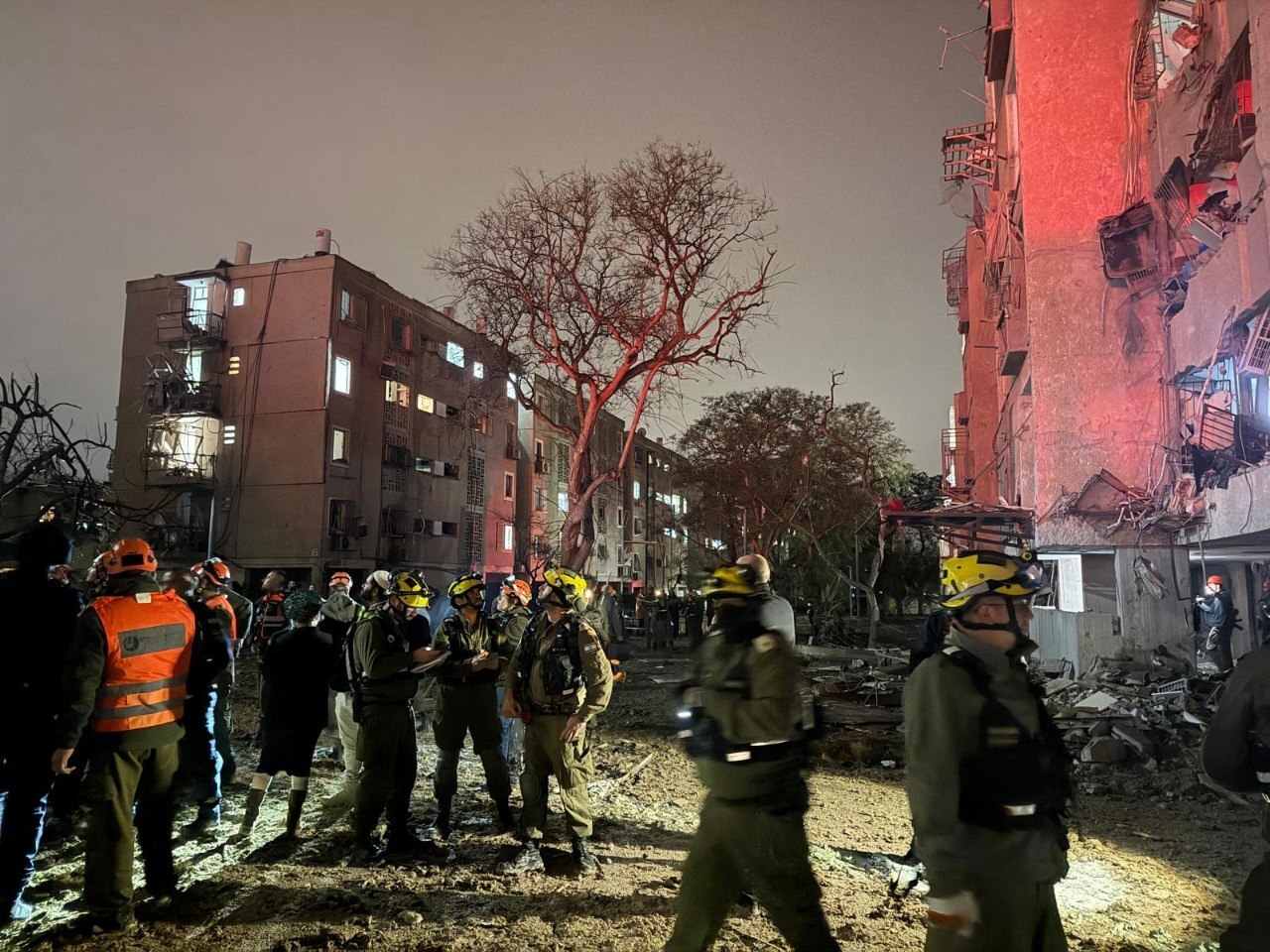 RAT NA BLISKOM ISTOKU, 23. DAN: Strahovit udar Irana na Izrael, Tramp žestoko zapretio - "imate 48 sati..."