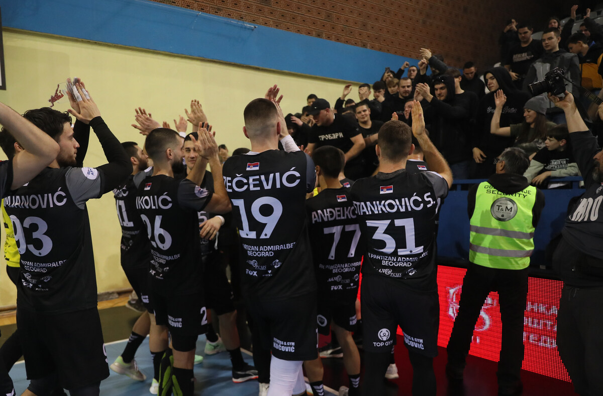 Partizan ne da iznenađenje, a ni prvo mesto: Crno-beli u plejof sa pol pozicije!