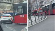 Sudar u kružnom toku na Slaviji: Odvaljen ceo prednji deo gradskog autobusa, stvorila se kolona