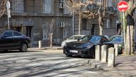 Skupoceni BMW šepuri se na Dorćolu, jedan detalj će vas razbesneti: "Kako ga bre nije sramota?"