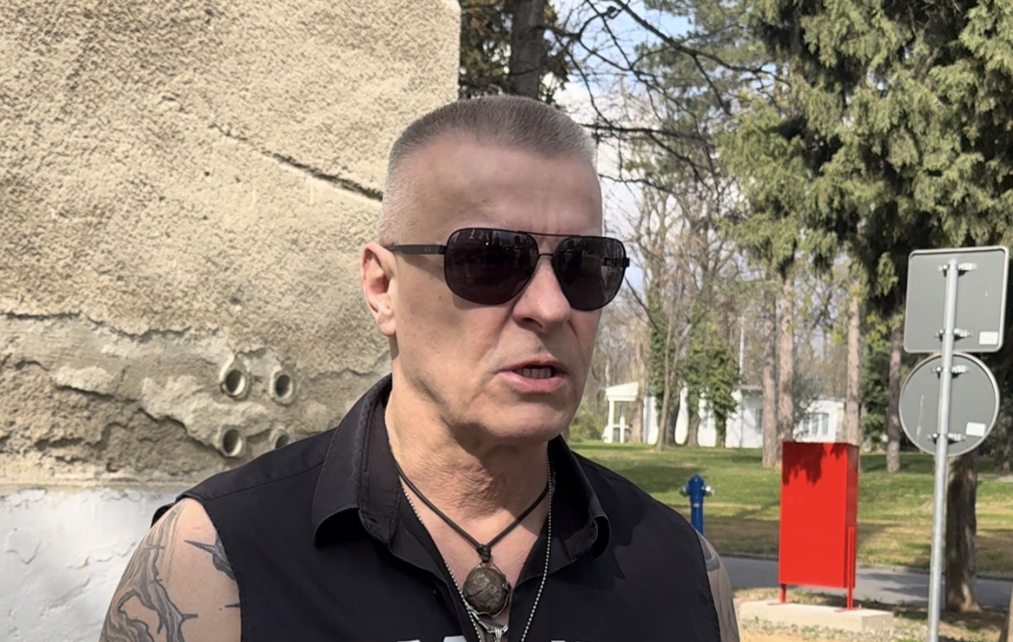 "Mlade generacije su plitke i unakažene" David priznao čega se plaši: "Umreću ako mi ćerka krene stranputicom"