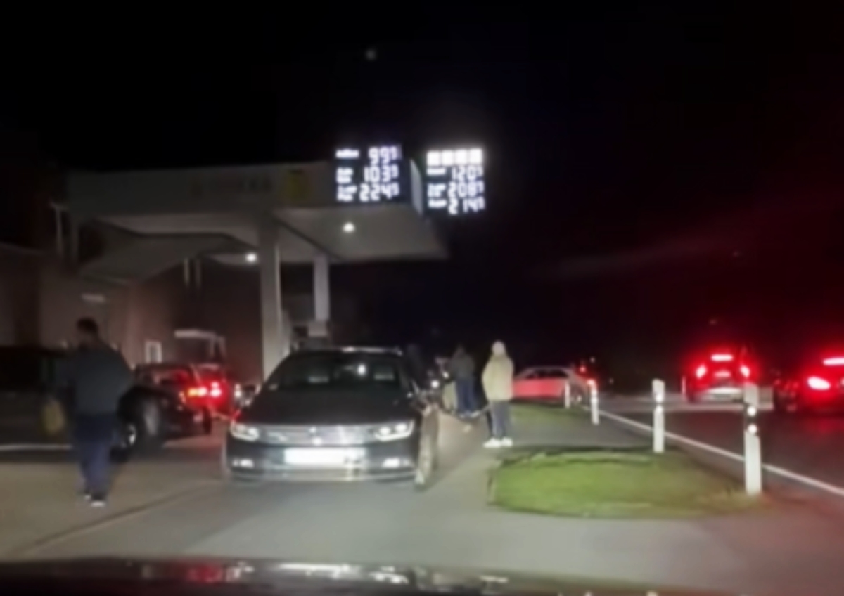 Cena dizela "pala" na 1,20 evra, nastao opšti haos: Vozači punili rezervoare i kanistere, vlasnik pumpe u šoku