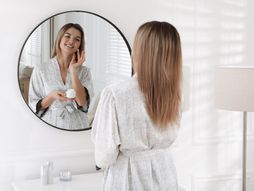 krema, lice, krema za lice, žena, posvetljavanje kože