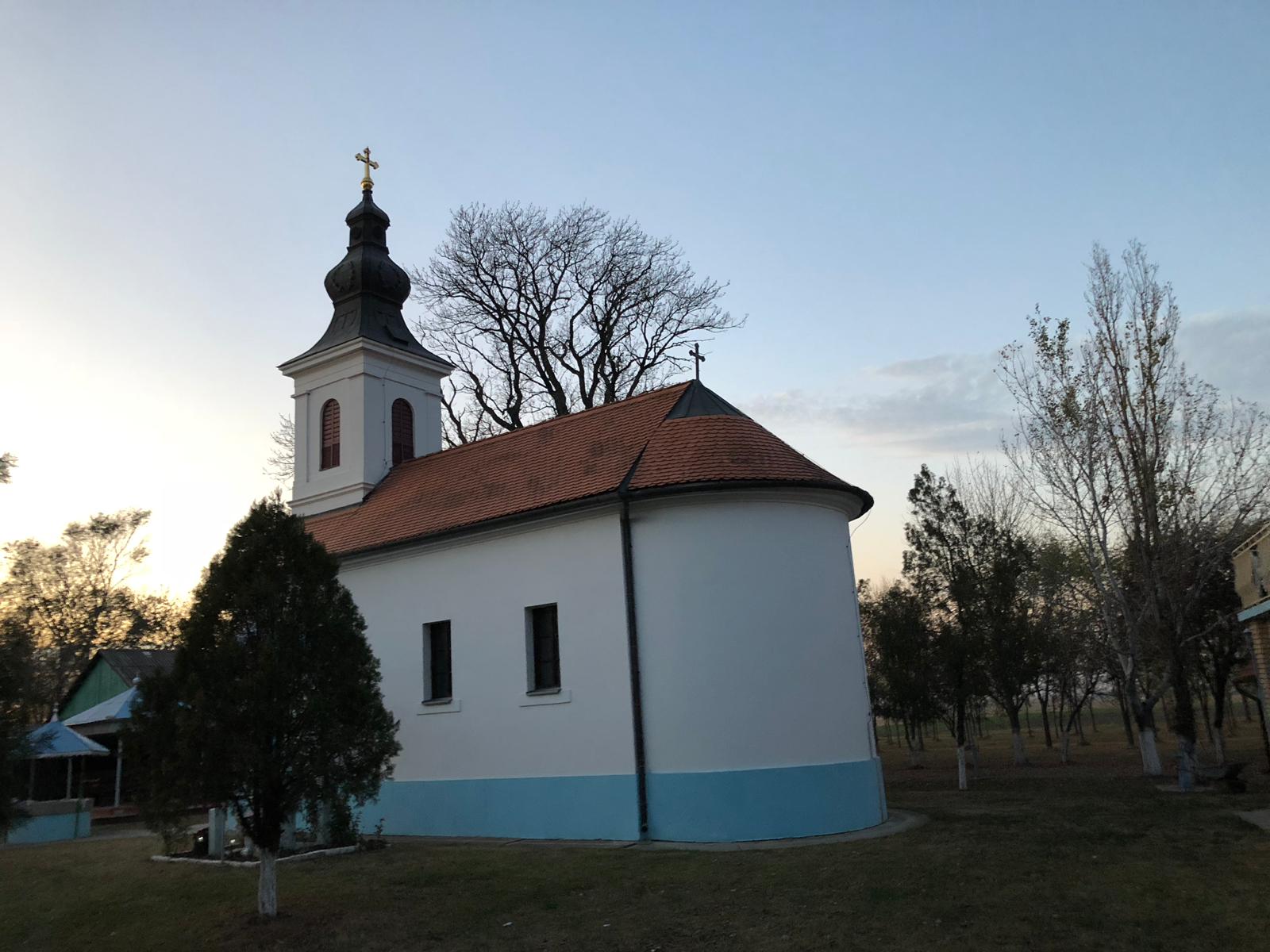 "Ovo mesto okuplja sve veroispovesti": Znate li u kom selu u Srbji se nalazi ova crkva?
