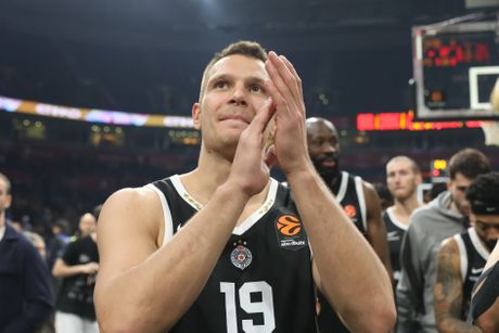 KK Partizan - KK Asvel