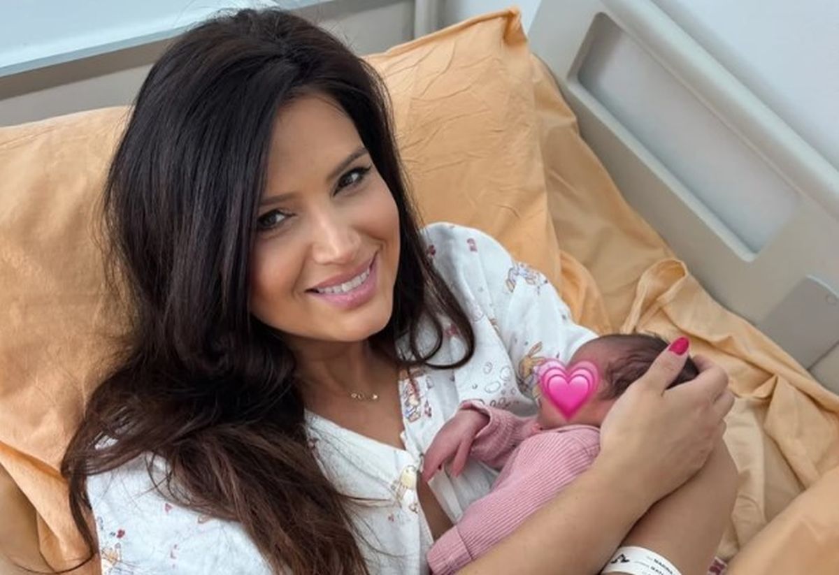 Porodila se Loto devojka: Ćerki dala moćno ime, objavila prve slike sa bebom iz porodilišta