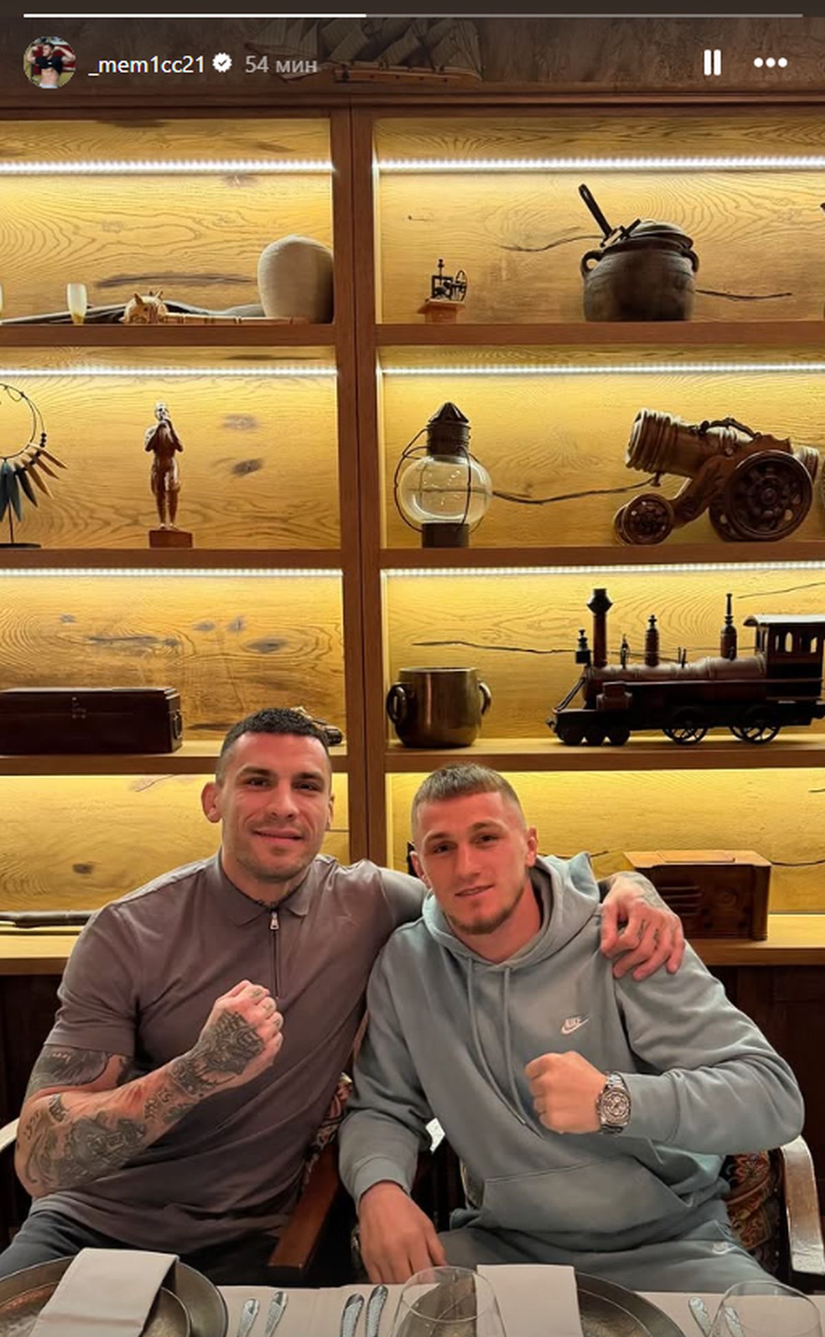 I Džoker stao uz Memića! Srpski Tajson u društvu jednog od najpopularnijih srpskih MMA boraca pred šou u Boru