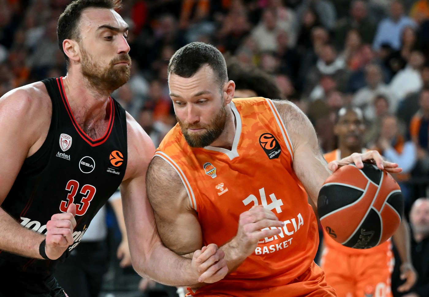 Bratski klub nije pomogao Zvezdi: Valensija šokirala Olimpijakos, Furnije poklonio pobedu Špancima!