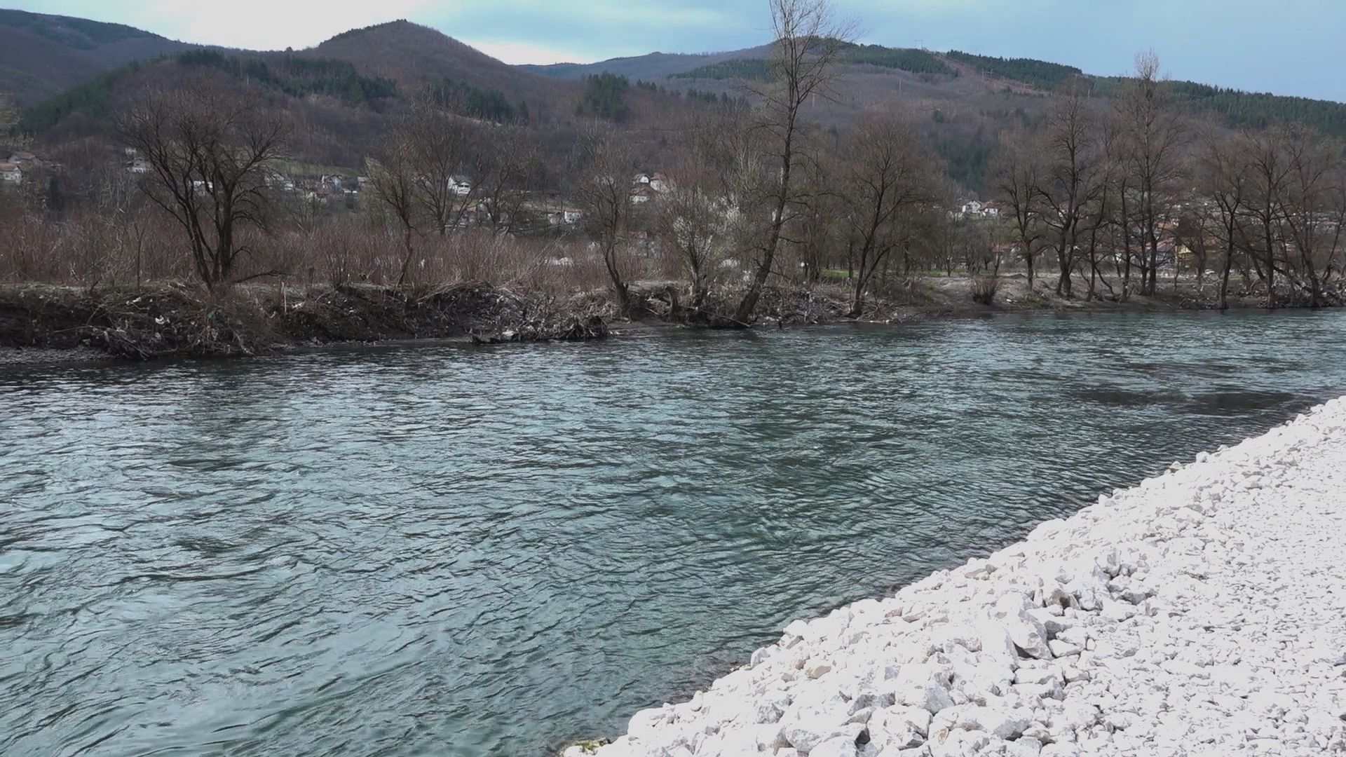 Reka Lim na ovom mestu pravi haos i izliva se: Stiže rešenje od opštine za sve građane