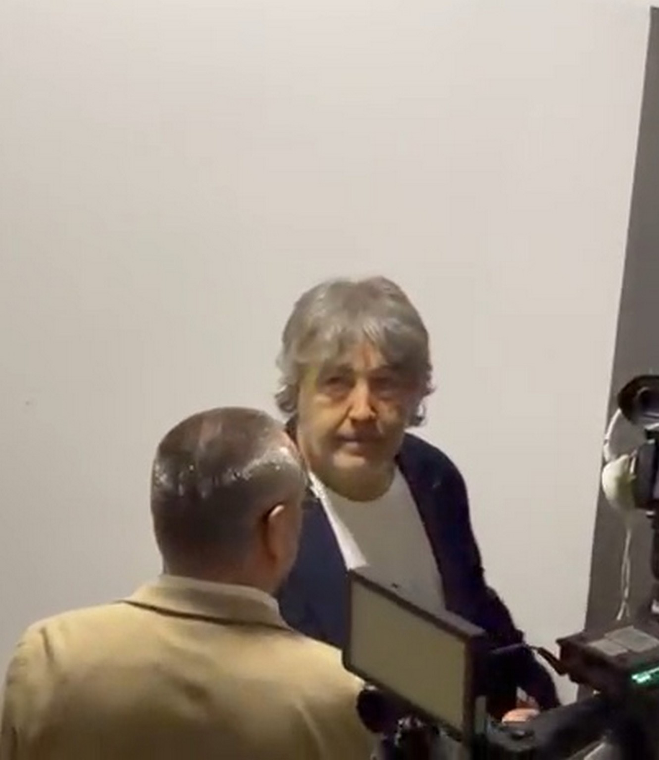 Dečko Snežane Đurišić proleteo kroz dvoranu i zauzeo prvi red na koncertu! O njihovom skandalu brujalo danima