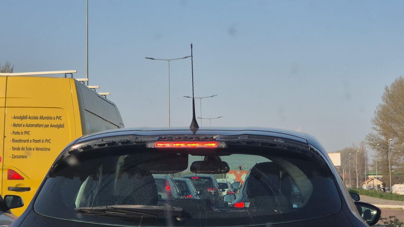 Ponovo kolaps na Pančevačkom mostu: Evo zašto je nastao haos, kolone vozila se ne smanjuju