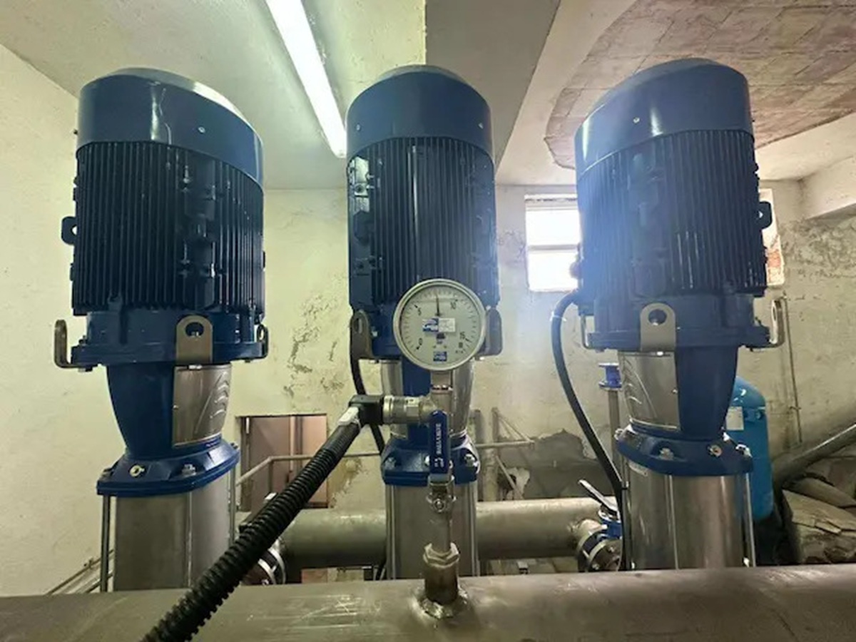 Svaki čas nestajalo vode: Postavljeno novo postrojenje na pumpnoj stanici u Dragačevu, evo kome znači najviše