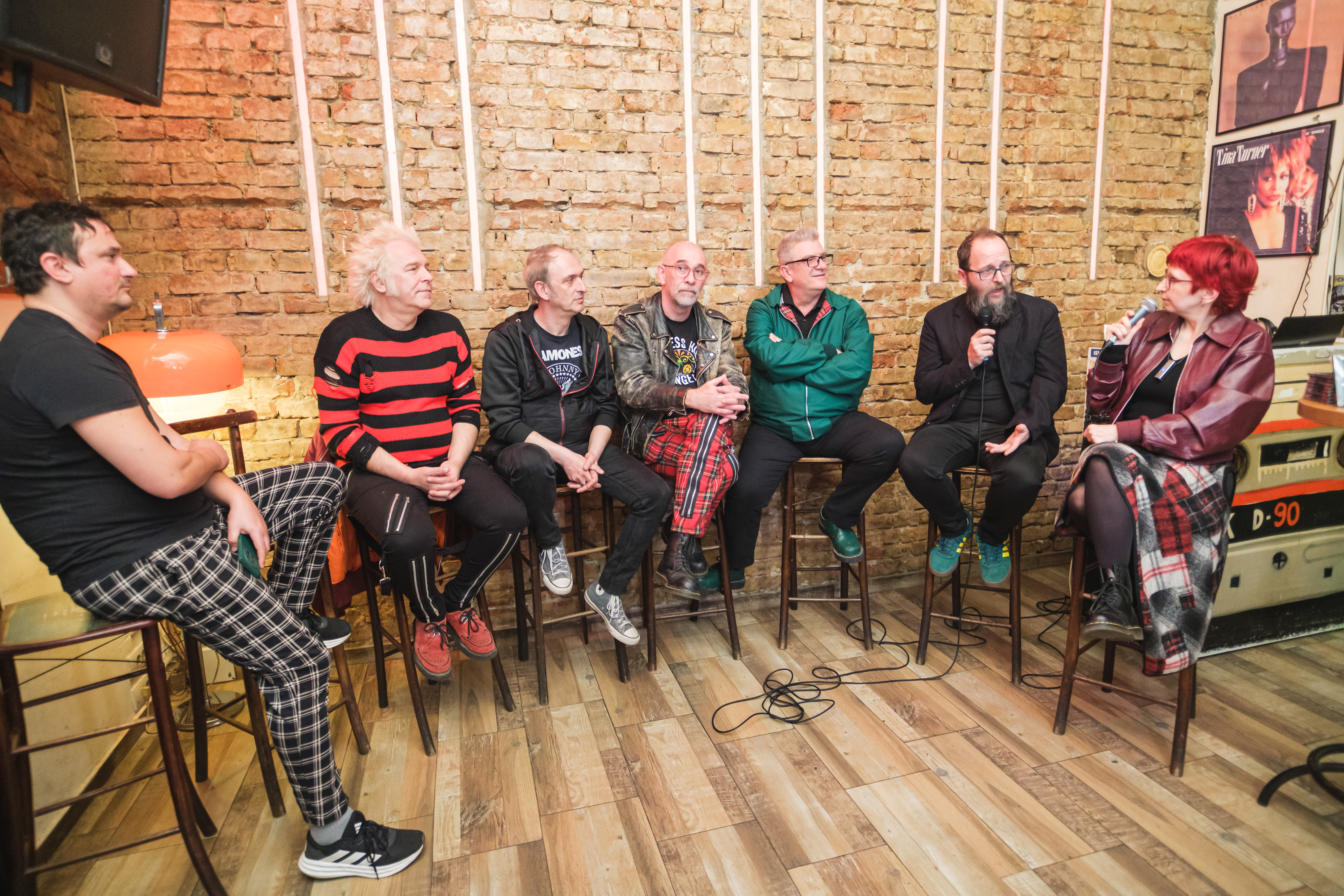 Smeh, anegote i hitovi: Goblini predstavili “Live in KST 2” i reizdanje “Roba s greškom”