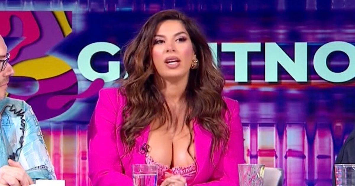 Kakav dekolte Ene Popov! Pričala o 2 završena fakulteta, ali svima su pogledi bili 