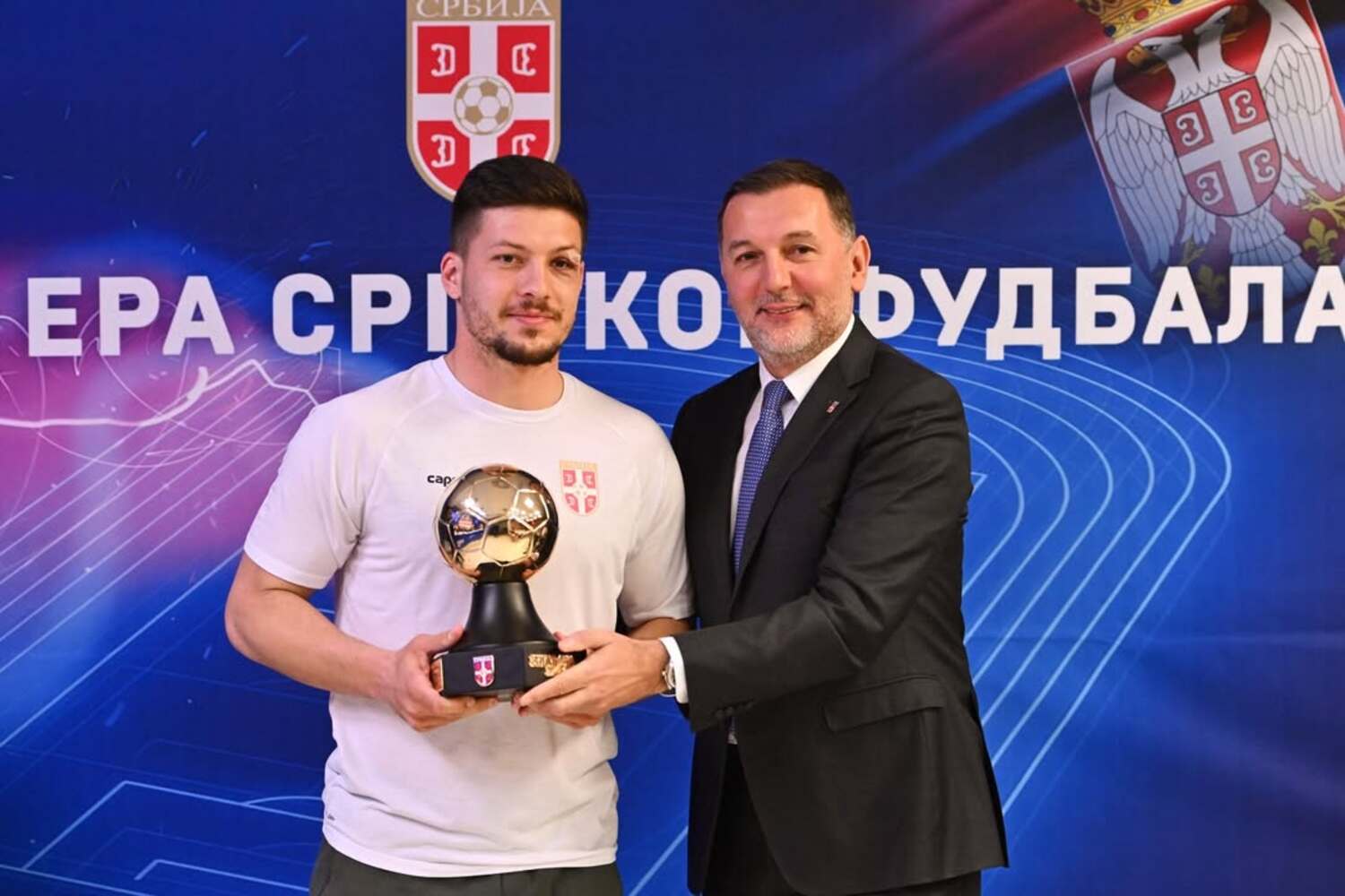 Jović dobio nagradu FSS, pa poručio: "Ako se ne varam, prošlo je 8 godina od tada, ispred nas je mnogo pobeda"