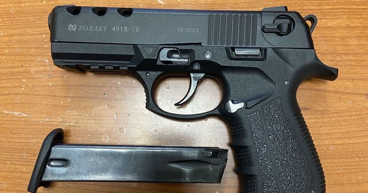 Nikšićanin šenlučio u Ulcinju: Policija brzo reagovala, privela ga i oduzela oružje