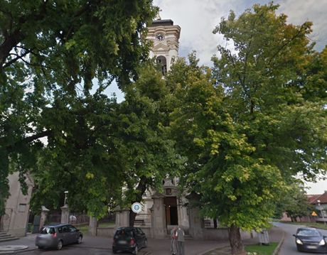 Crkva sveta tri jerarha, Novi Sad