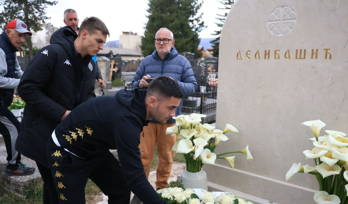 "Beleg, patnja, krst, nisi otišao": Partizan posetio grob Andrije Delibašića, njegov otac sve dirnuo govorom