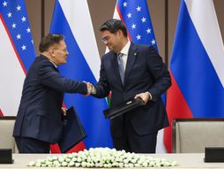 Aleksej Lihačov, Azim Ahmedhadžajev, potpisan ugovor između "Rosatoma" i "Uzatoma"