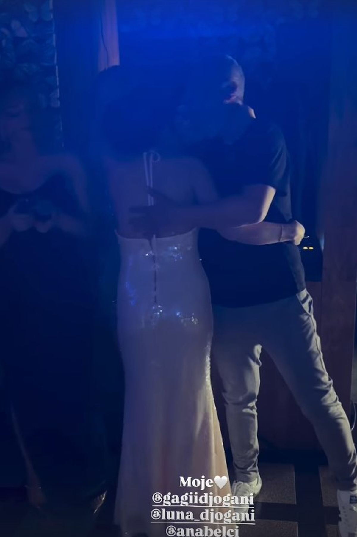 Anabela se latila mikrofona, Luna uplakana, Nina je grli i ljubi: Haos nastao kad se OVO desilo