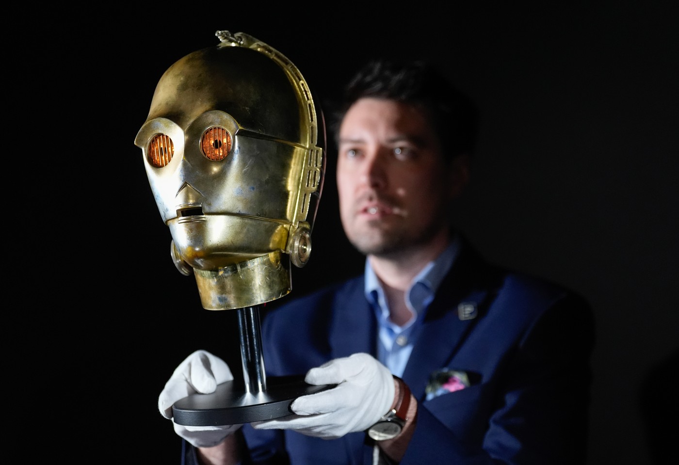 Glava slavnog robota iz "Ratova zvezda" prodata na aukciji: Cena da padneš u nesvest!