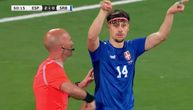 Internet proključao zbog simpatične reakcije fudbalera Srbije, tražio VAR u prijateljskom meču protiv Španije
