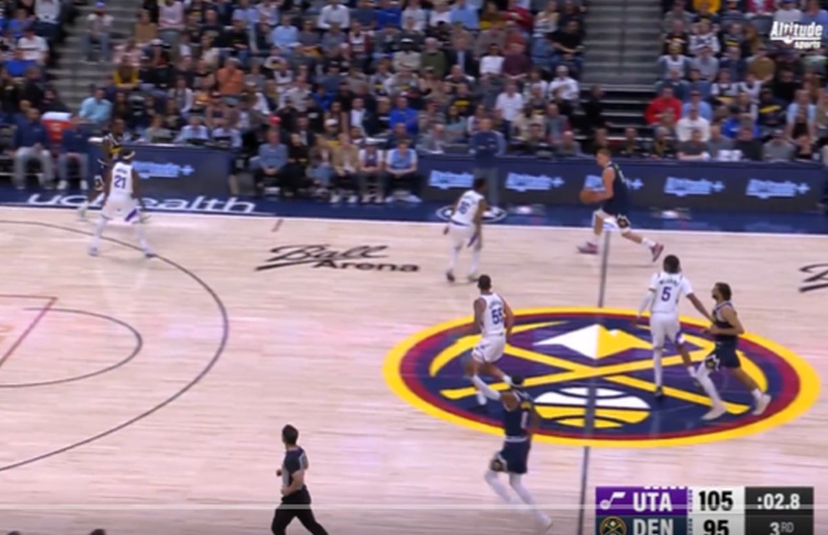 Pogledajte neverovatnu trojku Jokića: Navijači se hvatali za glavu, nisu mogli da veruju šta je pogodio