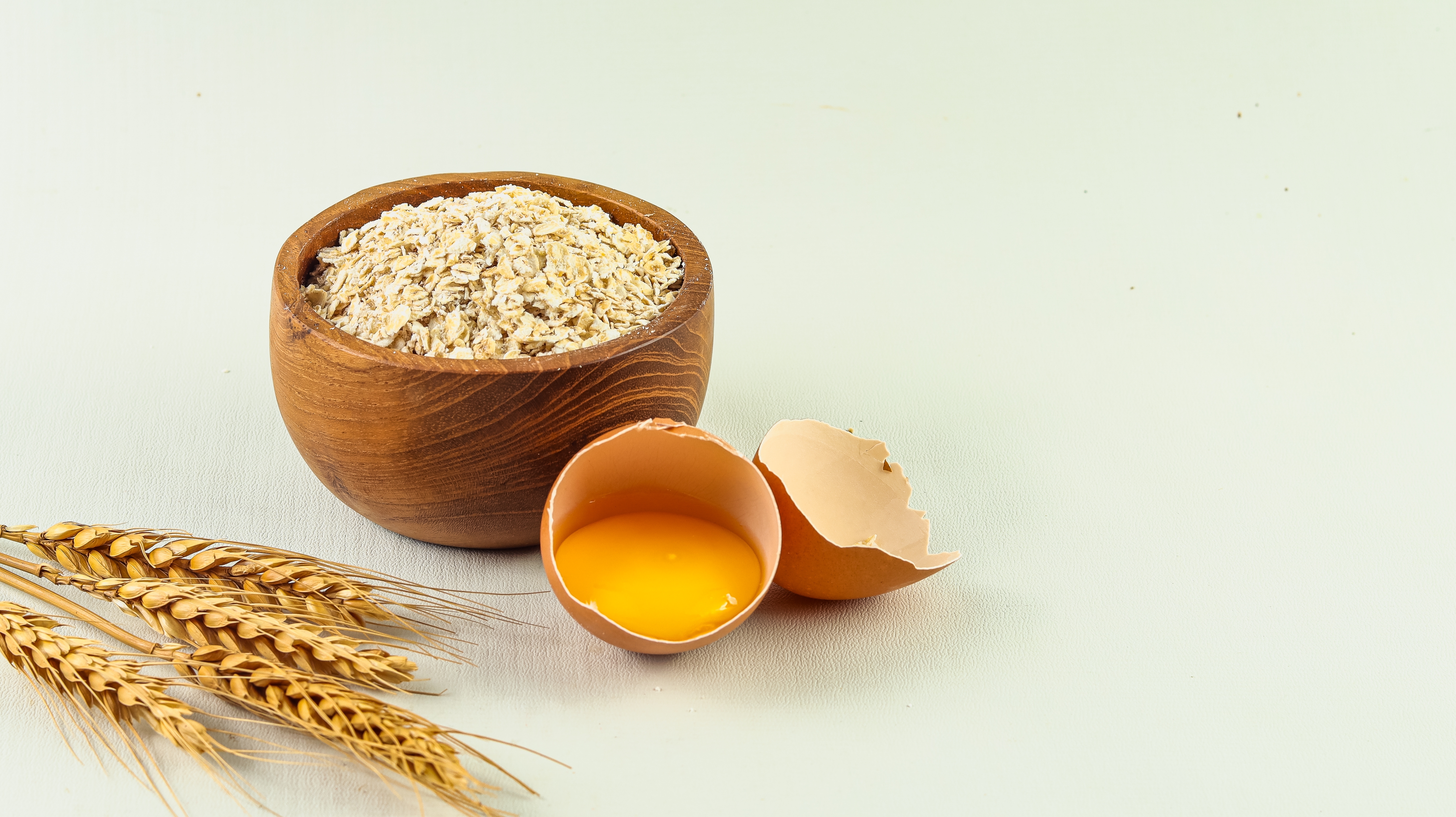 Šta je bolji doručak - ovsena kaša ili jaja? Razlika će vas iznenaditi