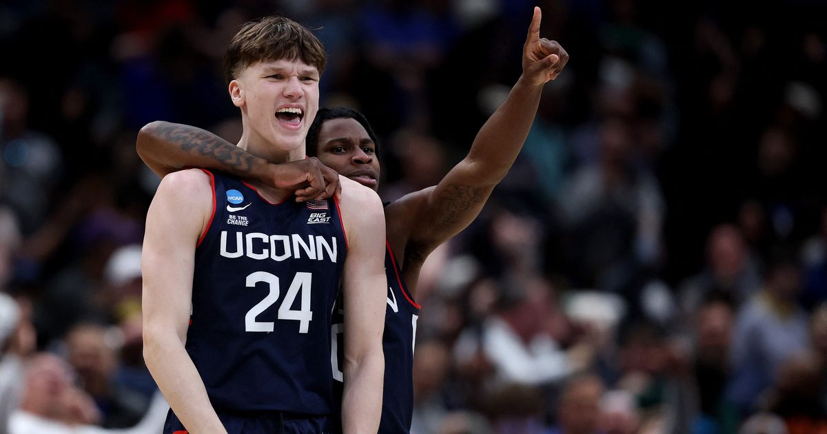 Zato se i zove Martovsko ludilo! Andrej Stojaković i Ilinois saznali rivala na F4 posle nezapamćenog haosa