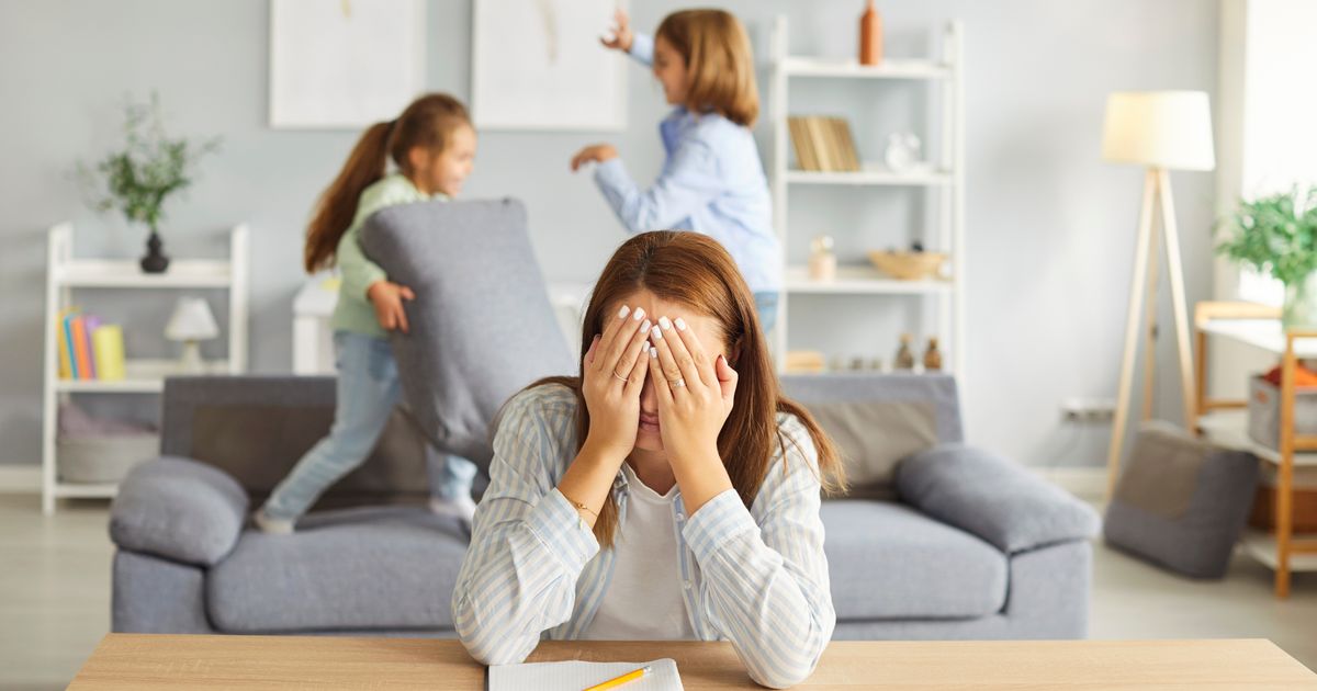 Volim svoju decu, ali zavidim mužu kad ide na posao: Iskrena ispovest majke o kojoj se ćuti