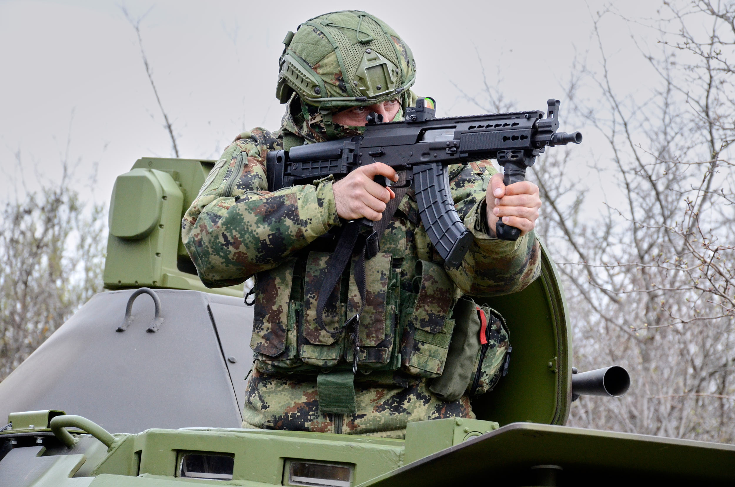 Protutnjale srpske "zveri": Čelične grdosije na terenu, niko im ne može promaći