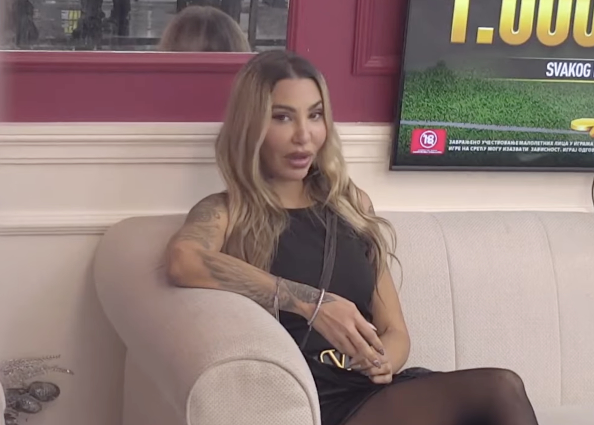 Pogledajte šta je Aneli uradila kad je Stanija ušla u Elitu, ovo je prva reakcija: Obratila joj se rečima...