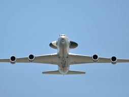 Boeing E-3 Sentry AWACS avion