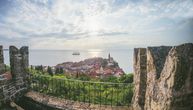 Zašto je Slovenska Istra čarobna? Ručak s pogledom na zaliv ne košta ni 50€, a jedno posebno mami turiste